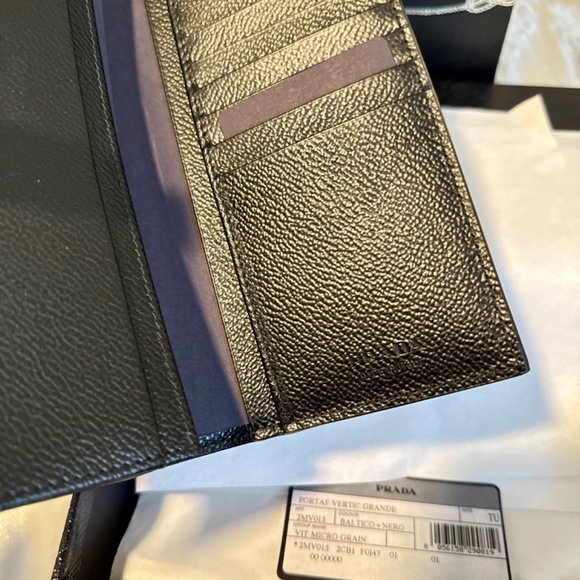 Prada Men’s Wallet - Picture 5 of 5